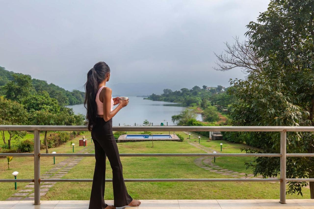 Stayvista'S Shivom Villa 2 - A Serene Escape With Views Of The Valley And Lake Лонавала Экстерьер фото