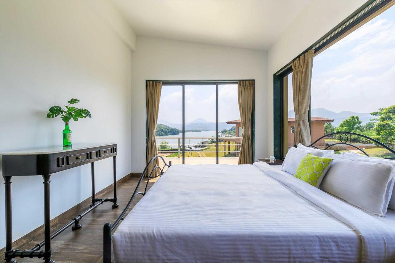 Stayvista'S Shivom Villa 2 - A Serene Escape With Views Of The Valley And Lake Лонавала Экстерьер фото